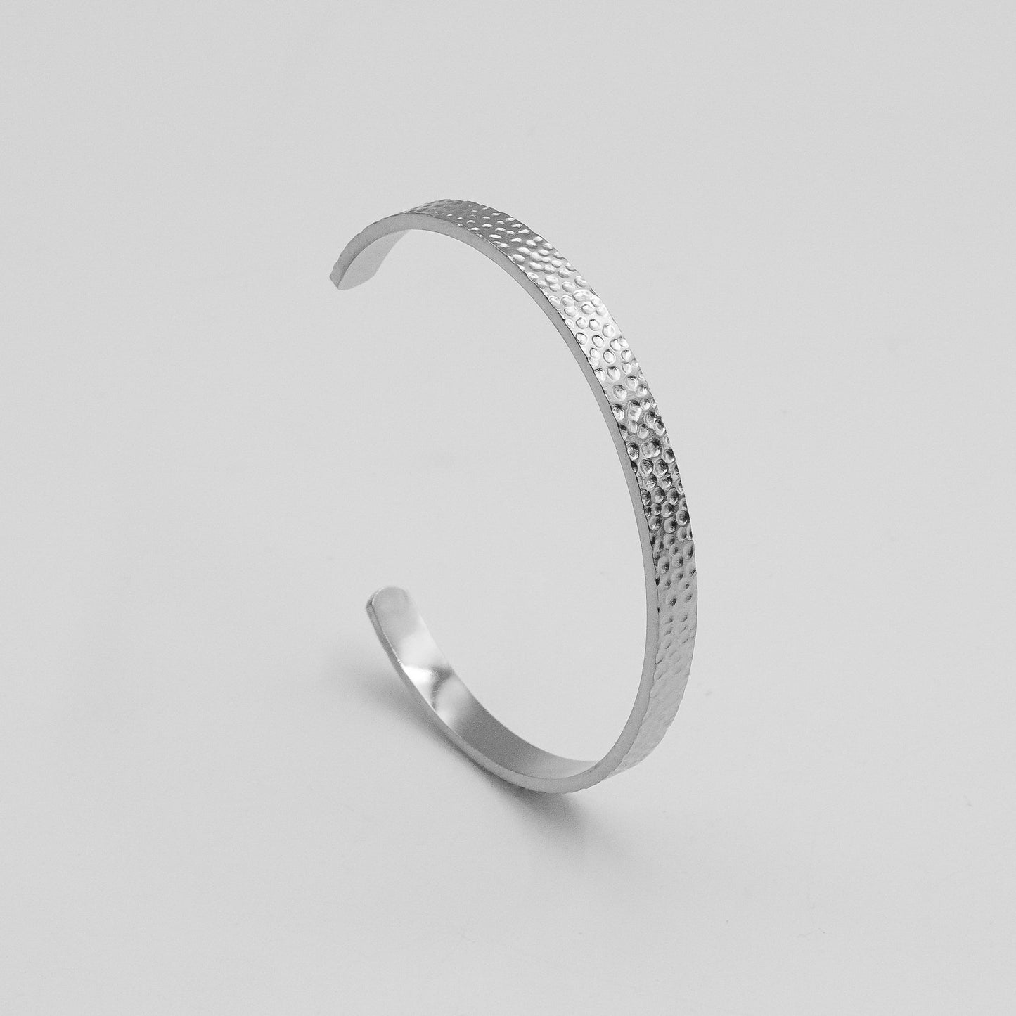 Amara Hammered Bangle
