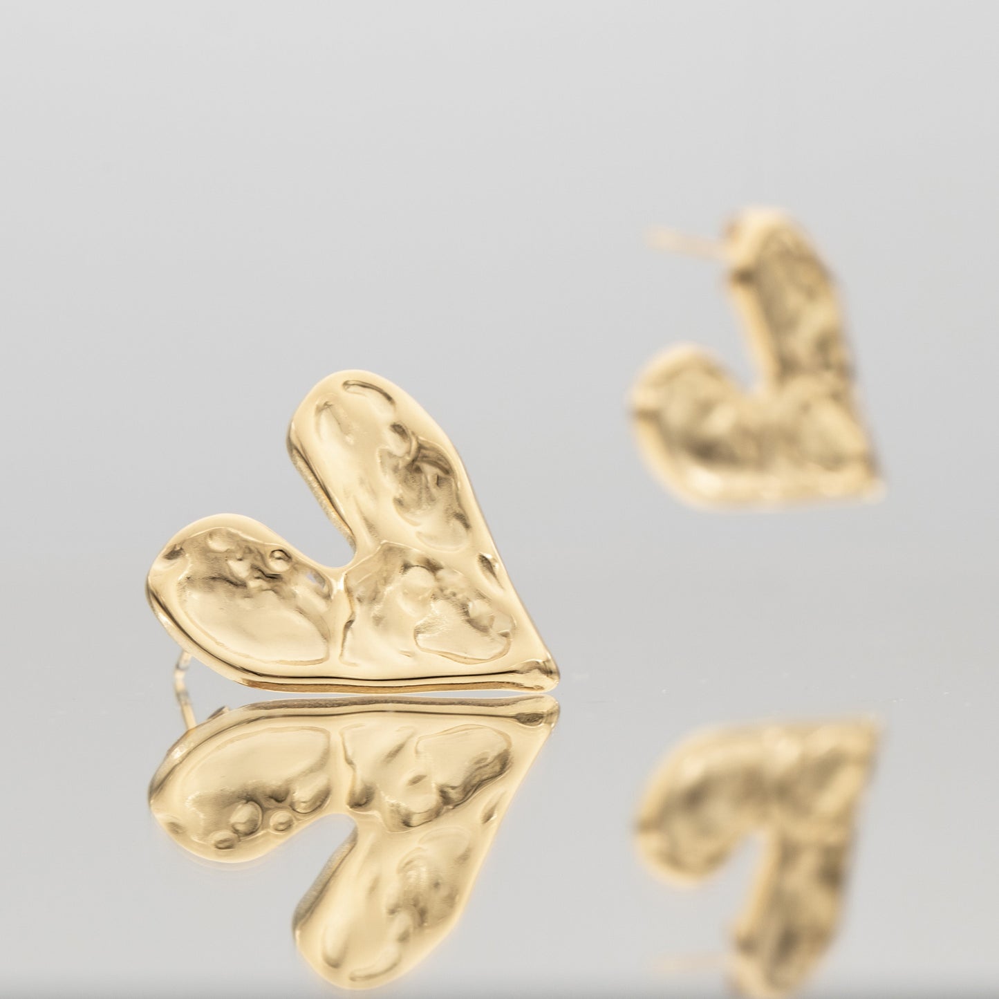 Cari Hammered Heart Earrings