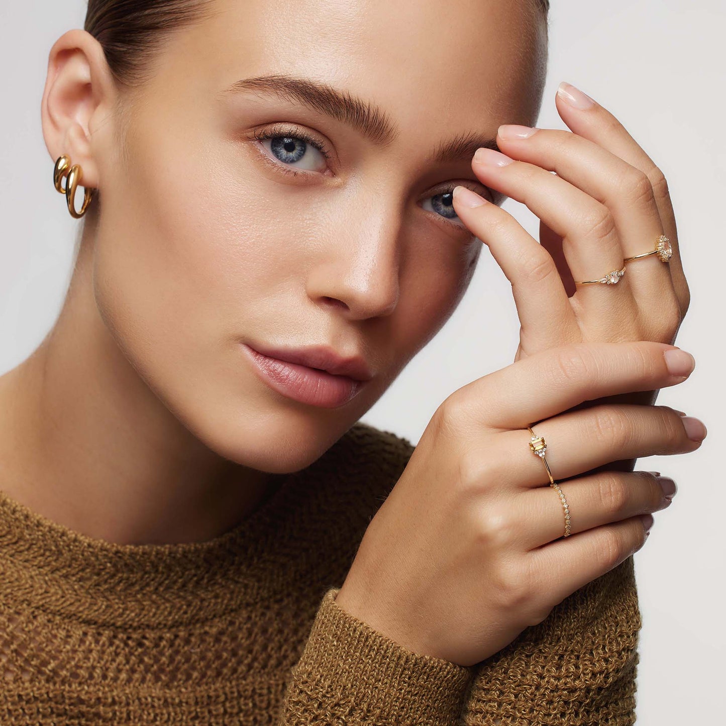 Lioravelle | Anello in Diamante Viola in Oro 18k