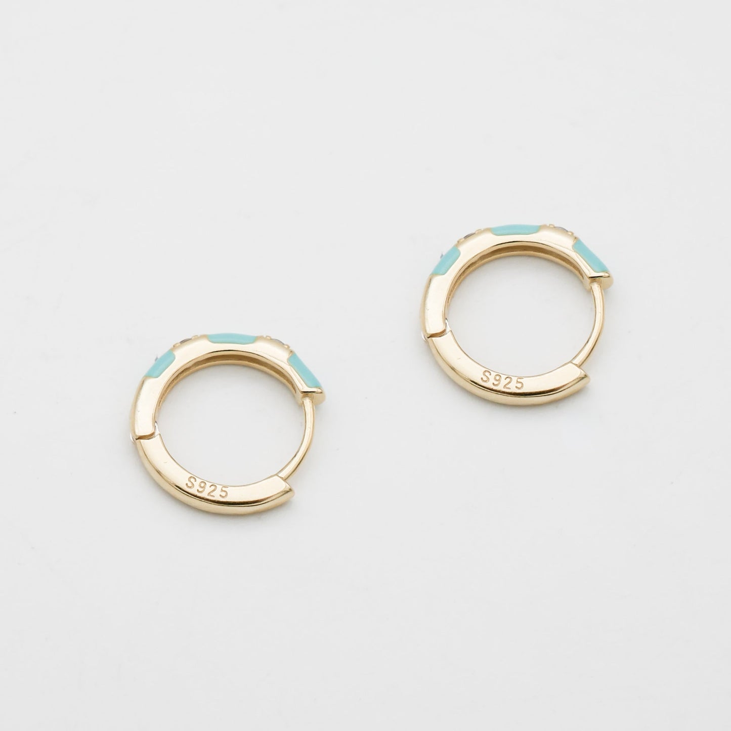 Elsa Huggie Earrings