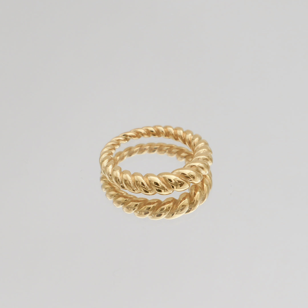 Tia Twisted Ring