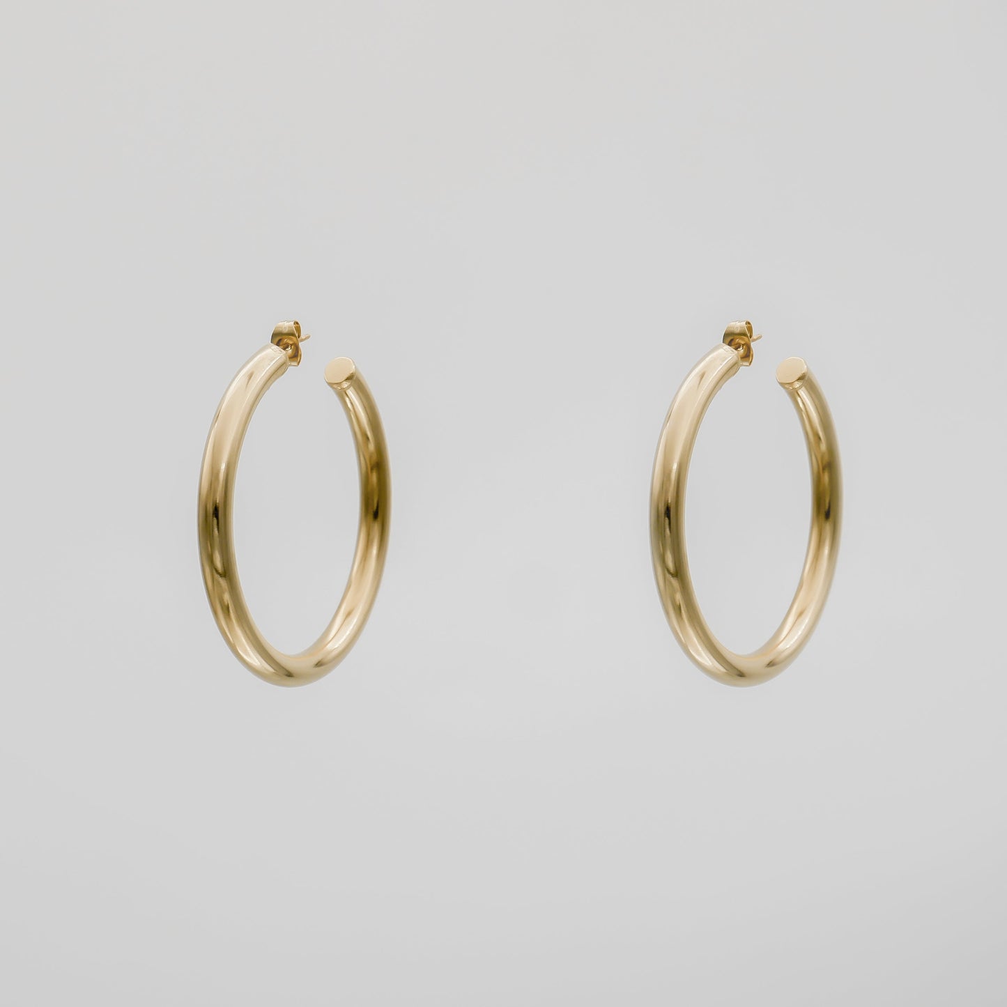Tia Classic Hoop Earrings