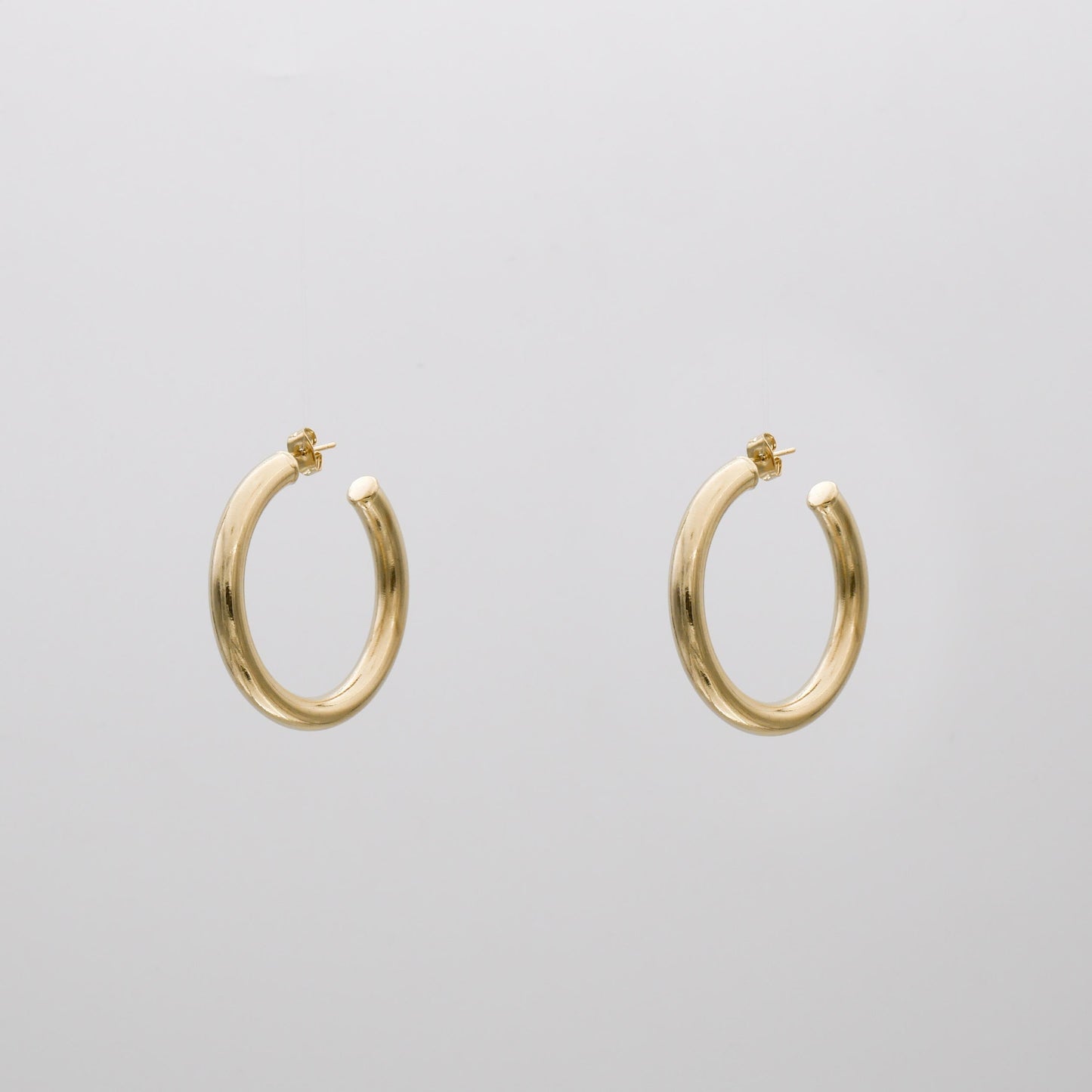 Tia Classic Hoop Earrings