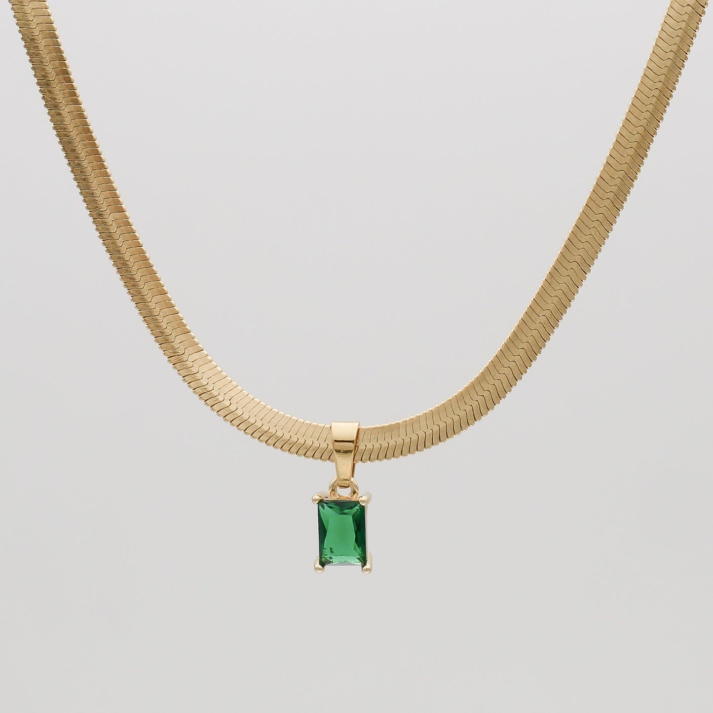 Erin Pendant Necklace