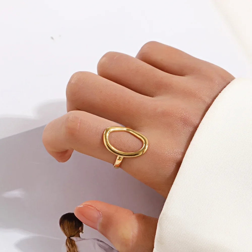 💍 Eternità Oval – Minimalist Elegance in Steel/Titanium 💍
