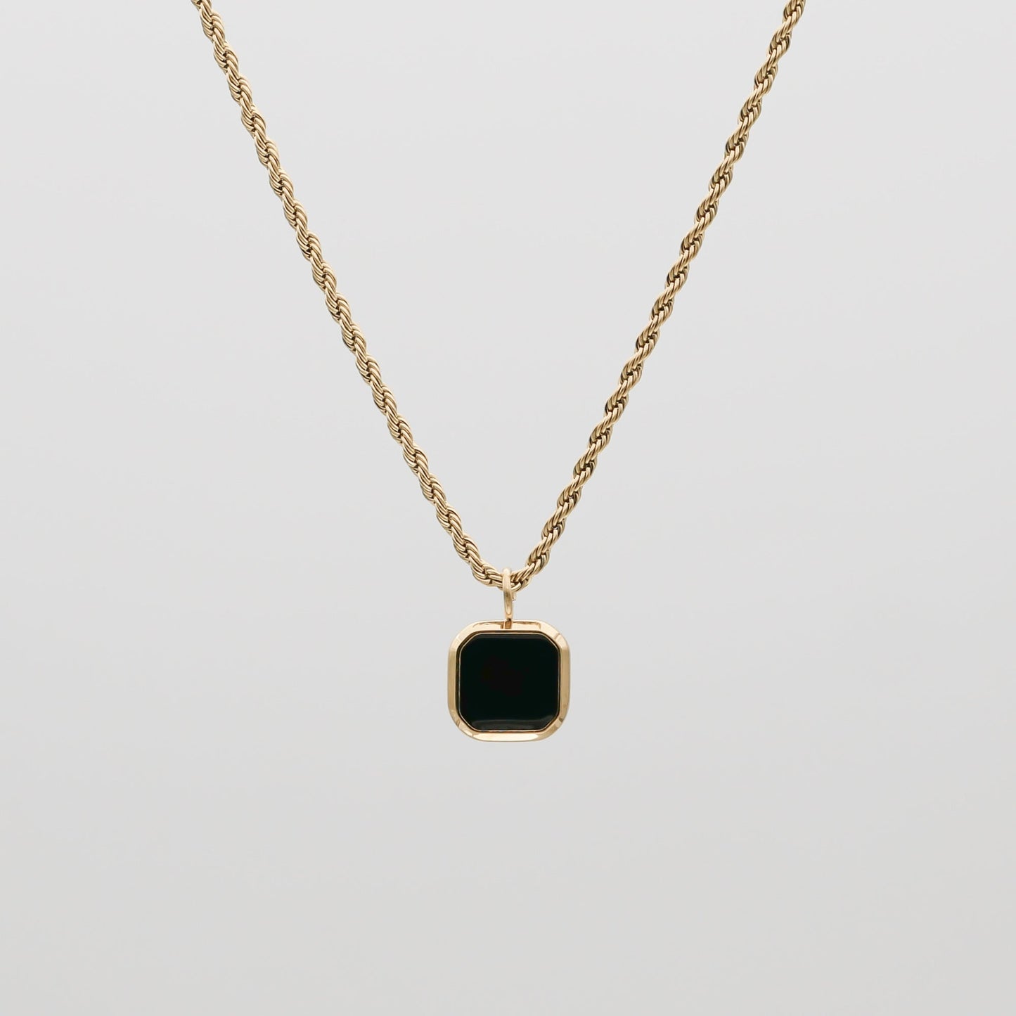 Zola Onyx Pendant Necklace