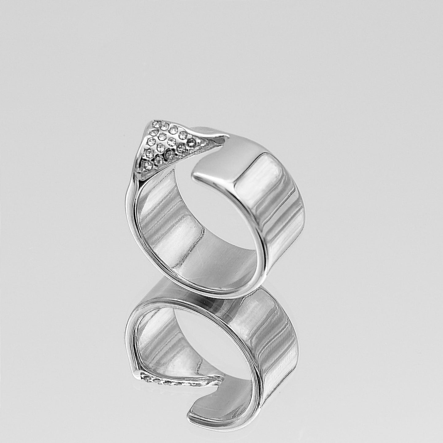 Zuri Cut Out Band Ring