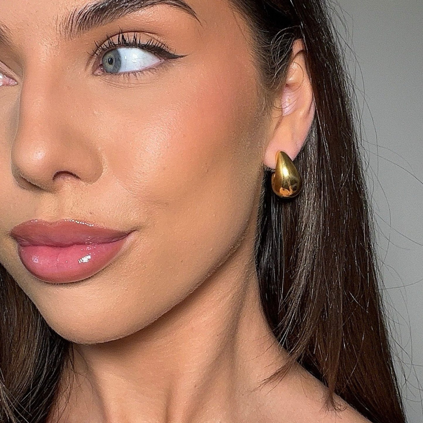 Ella Drop Earrings