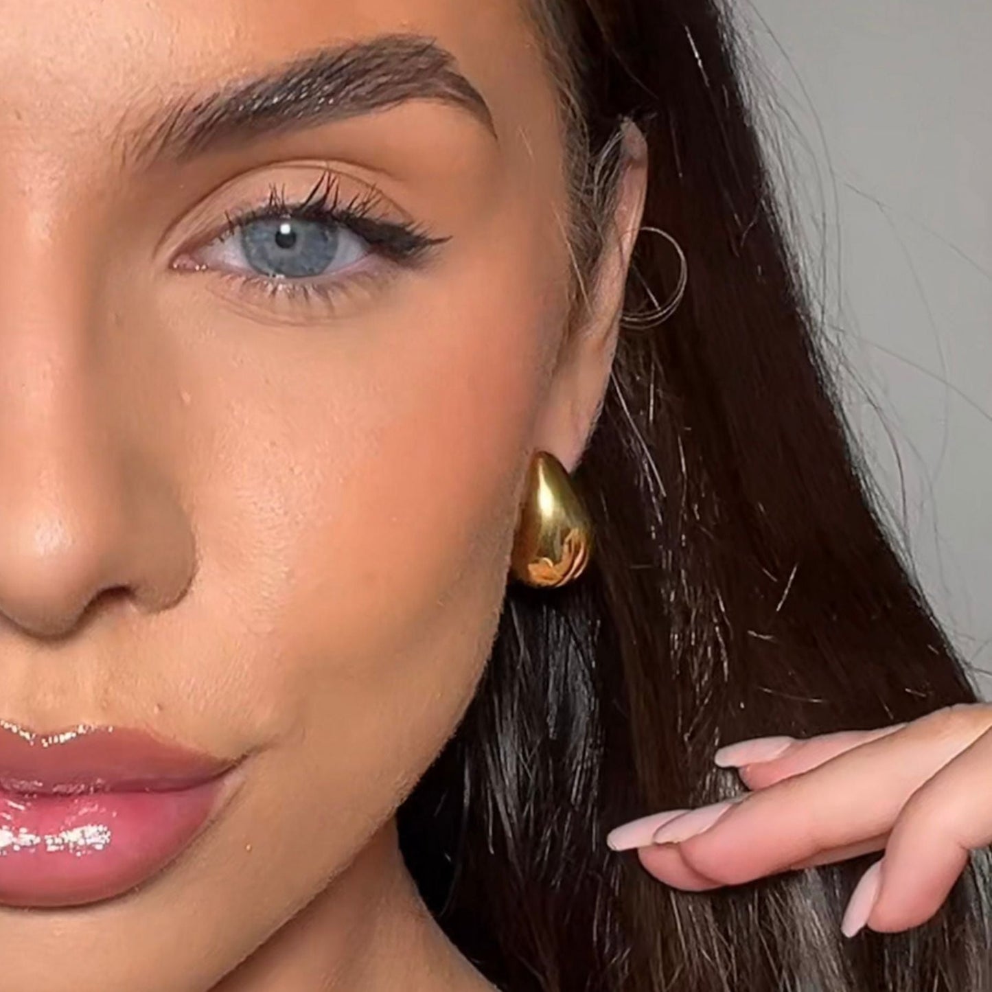 Ella Drop Earrings