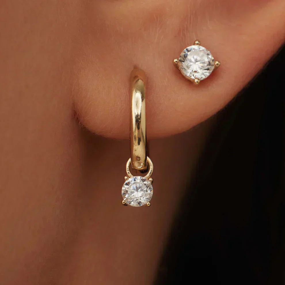Amarissea | Orecchini a cerchio in pietra Moonbeam in oro 14k