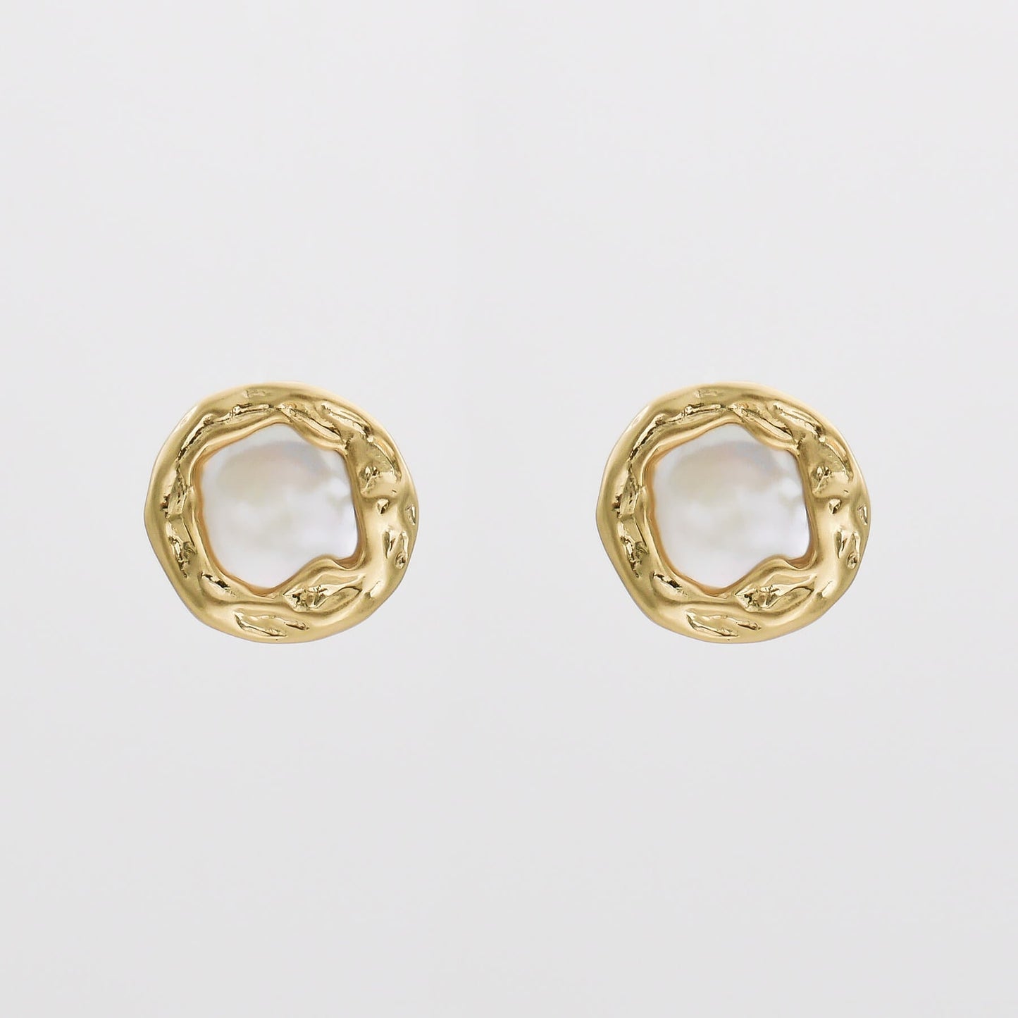 Poppy Pearl Earrings