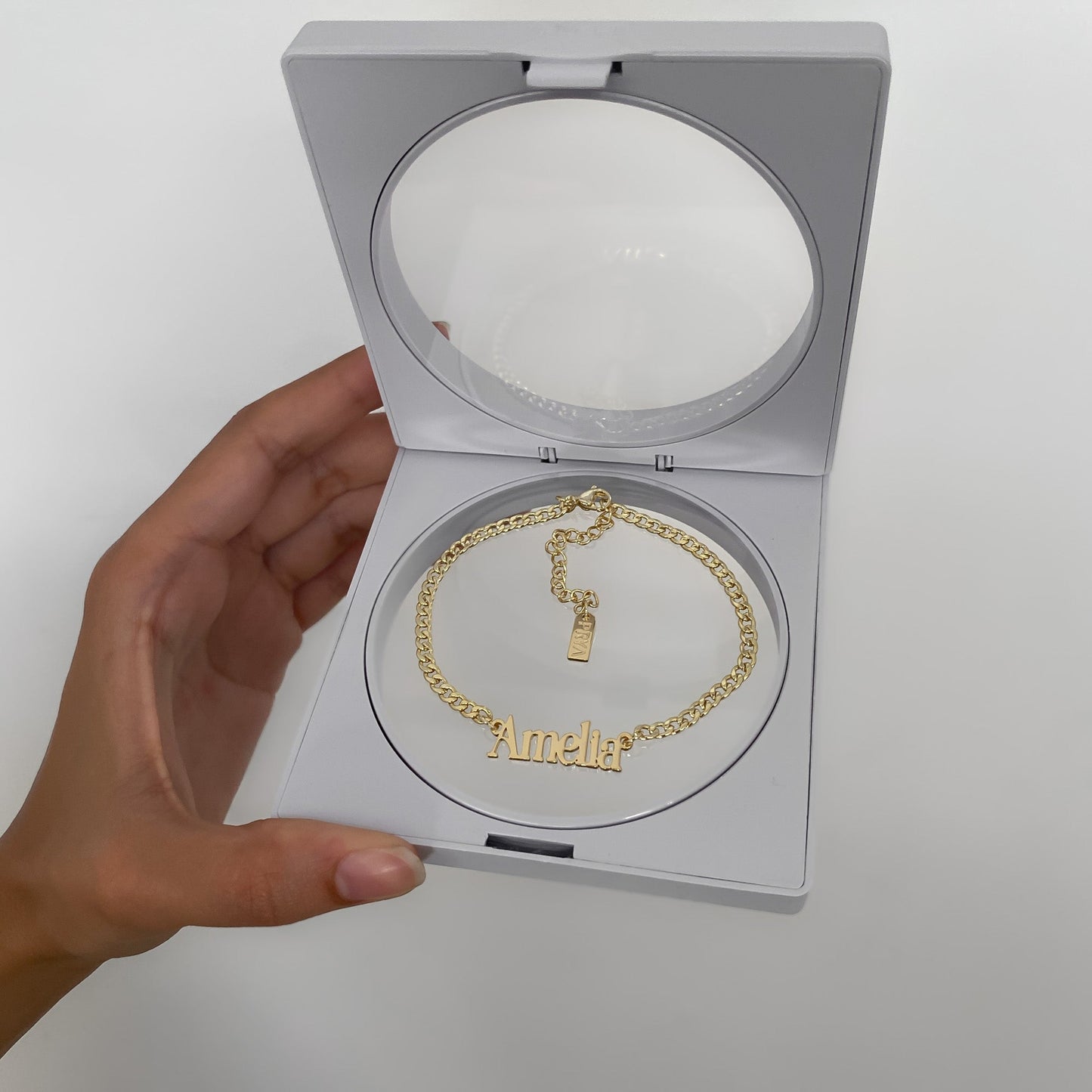 Free Deluxe Display Case | PRYA™