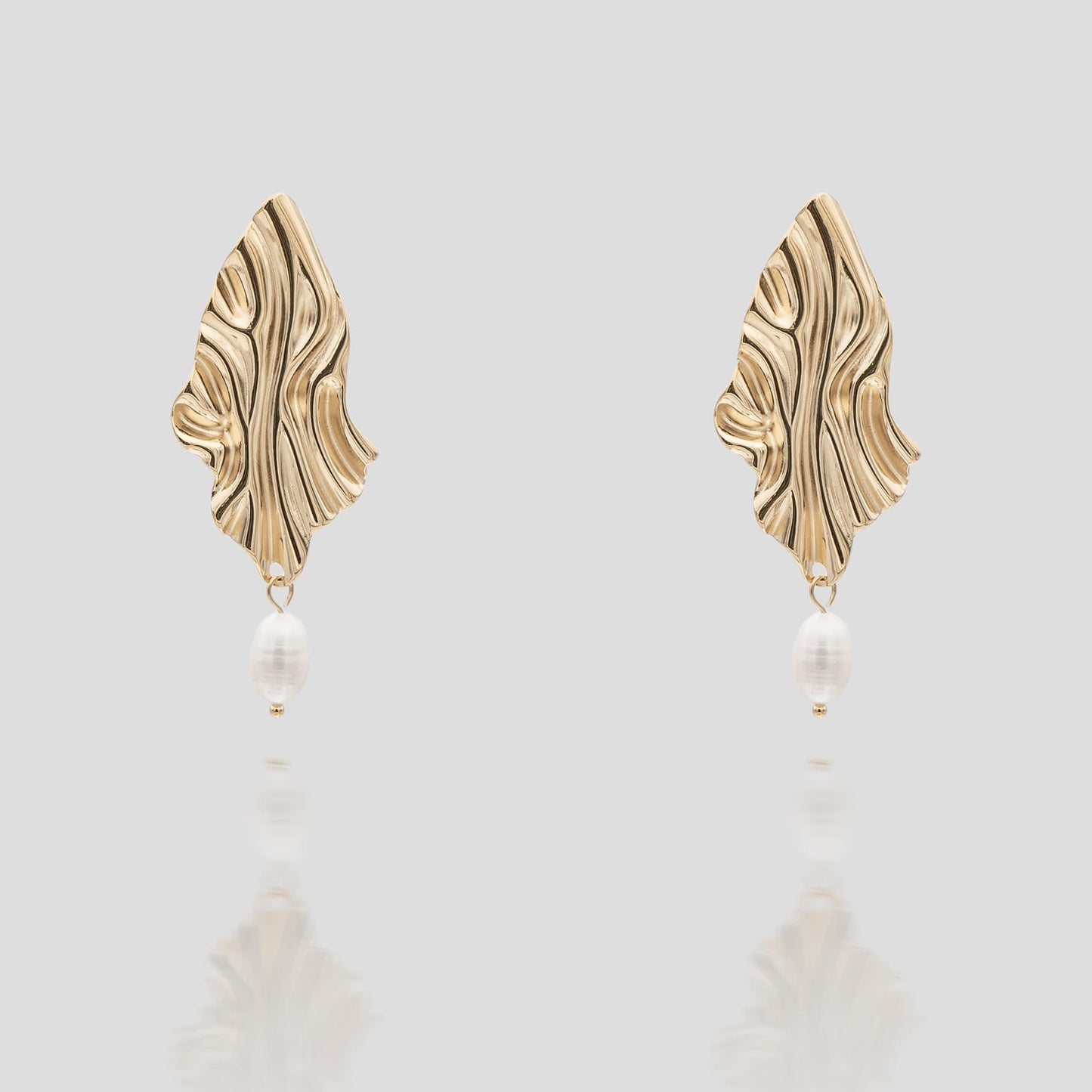 Inaya Textured Pearl Earrings