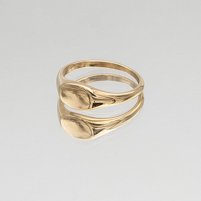 Kiara Signet Ring