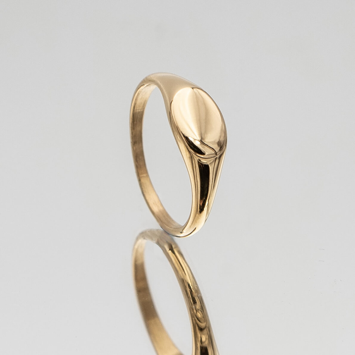 Kiara Signet Ring