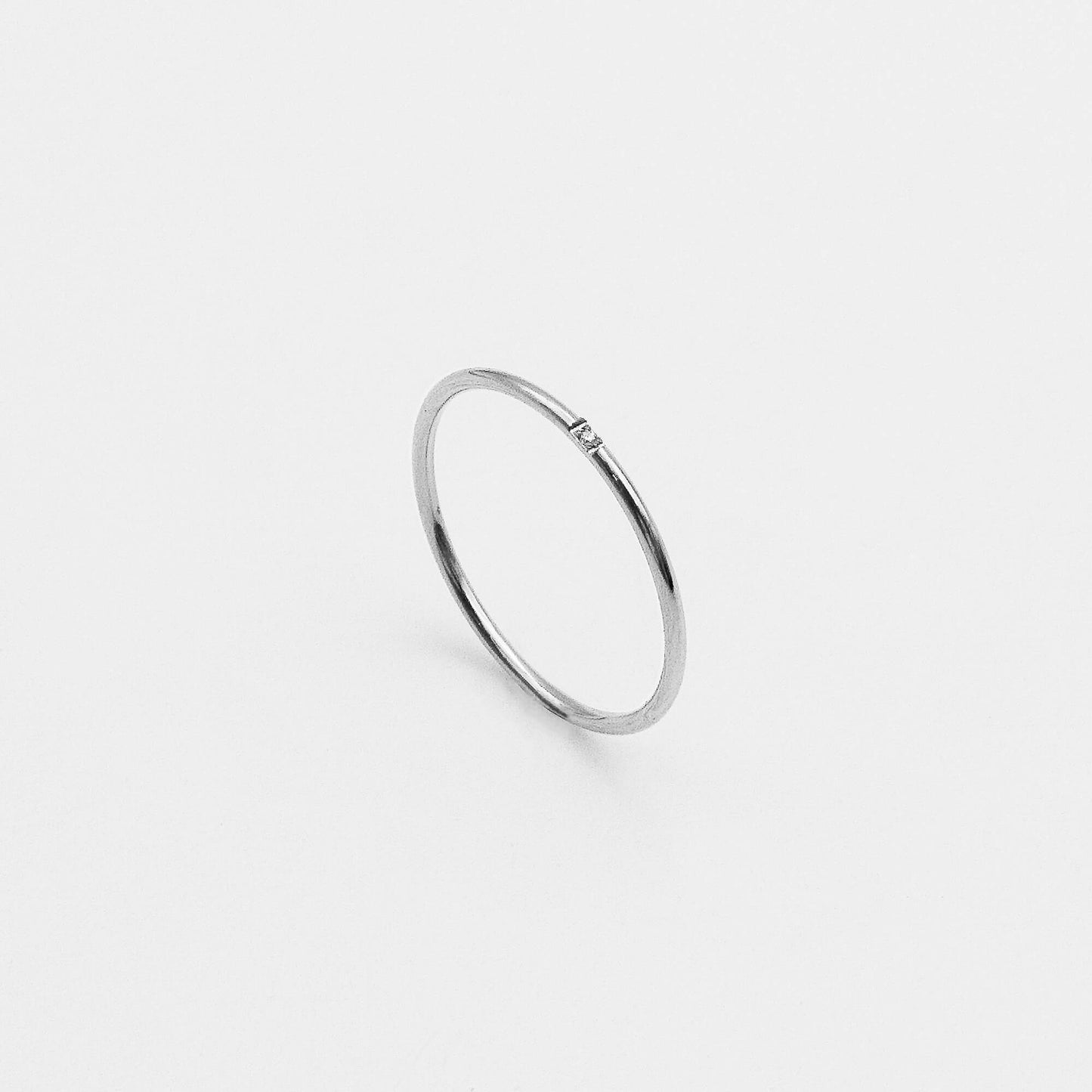 Mila Dainty Diamond Ring