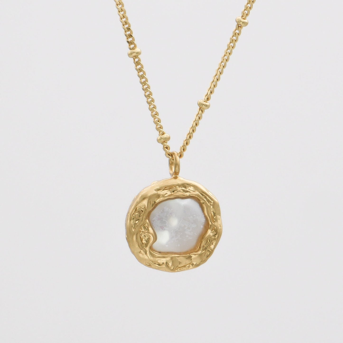 Poppy Pearl Necklace