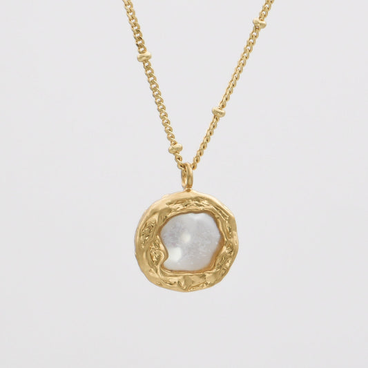 Poppy Pearl Necklace