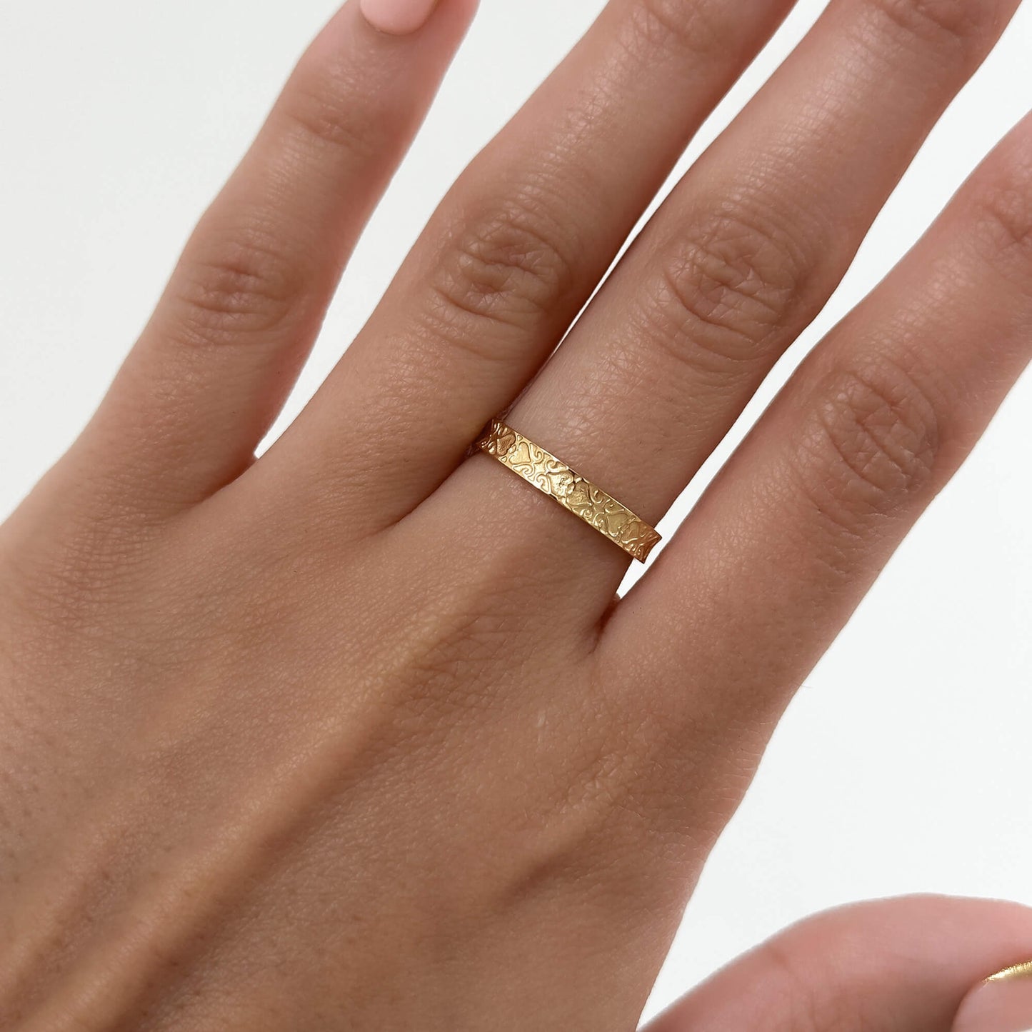 Aurora Celtic Pattern Ring