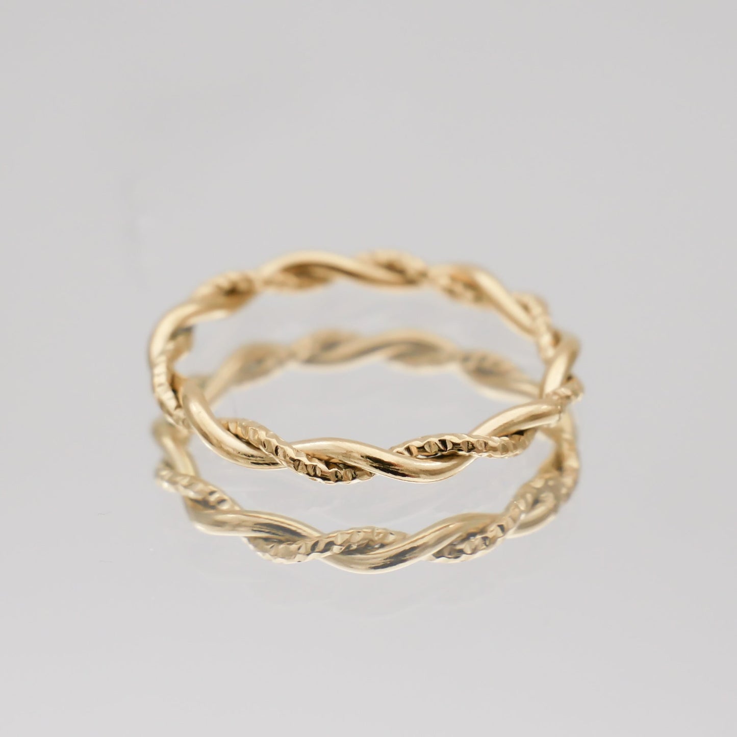 Aicha Twisted Ring