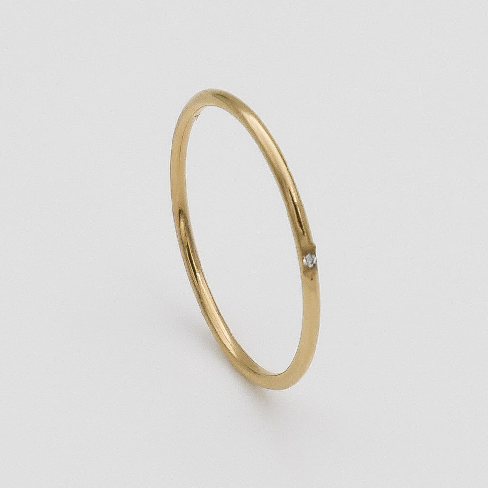 Mila Dainty Diamond Ring