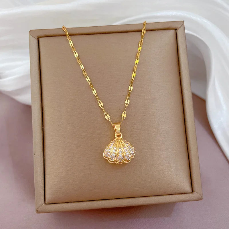 Lumen Dorée - Geometric Necklace