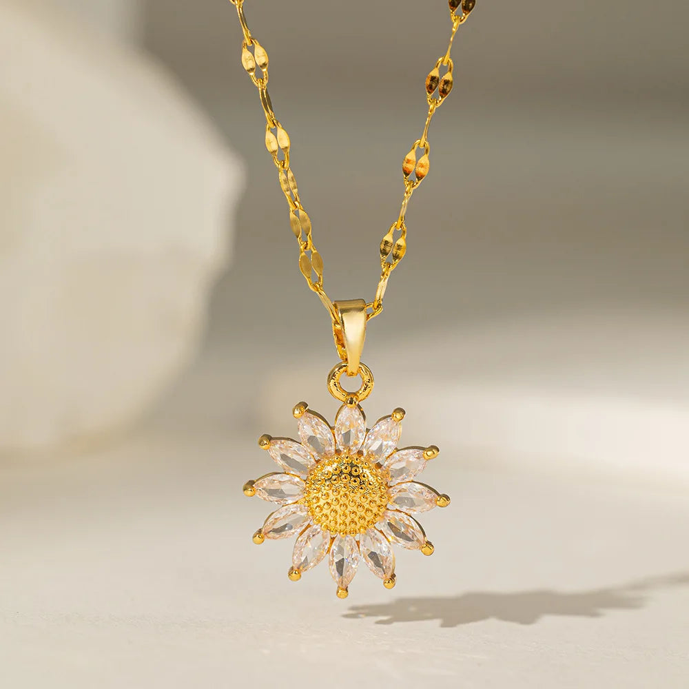 Astra D'Or Necklace