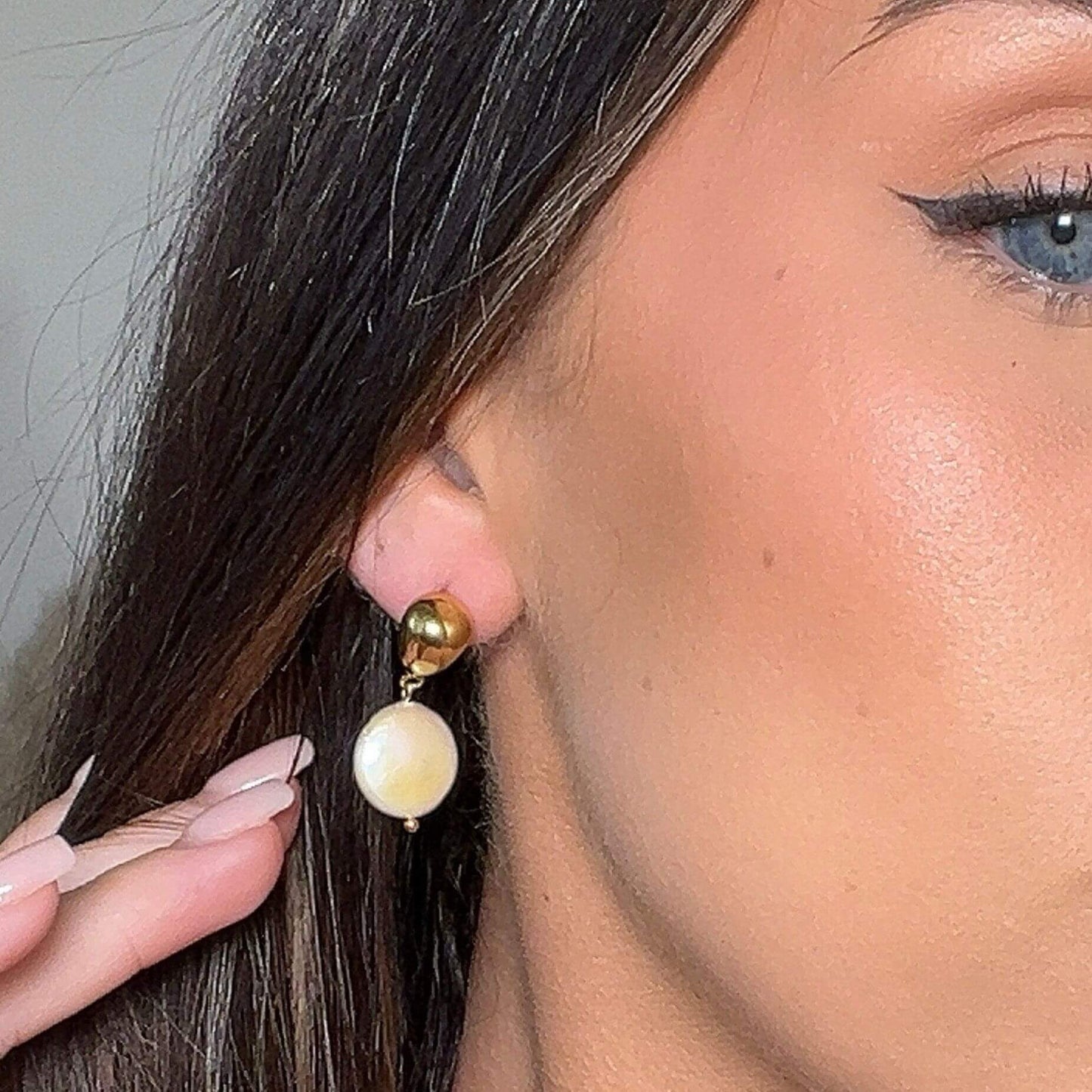 Margot Pearl Earrings